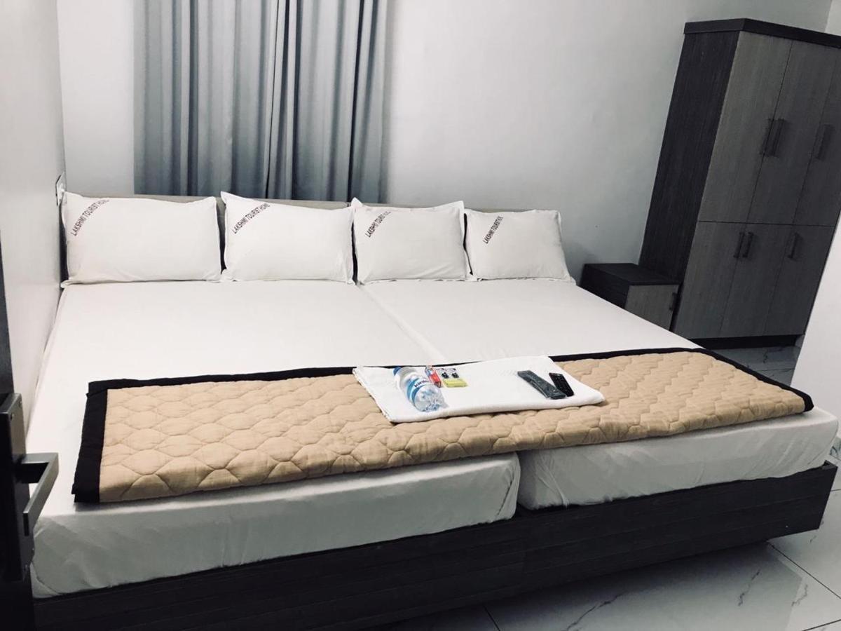 Lakshmi Tourist Home Guruvāyūr Zewnętrze zdjęcie