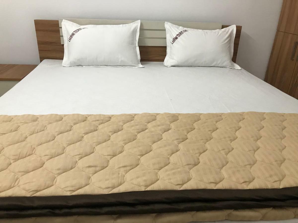 Lakshmi Tourist Home Guruvāyūr Zewnętrze zdjęcie