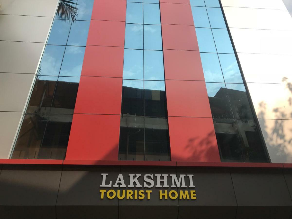 Lakshmi Tourist Home Guruvāyūr Zewnętrze zdjęcie